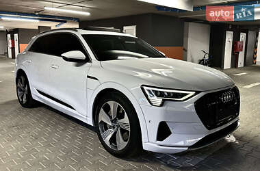 Audi e-tron 2019