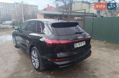 Внедорожник / Кроссовер Audi e-tron 2019 в 