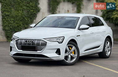 Audi e-tron 2021