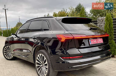 Внедорожник / Кроссовер Audi e-tron 2019 в 