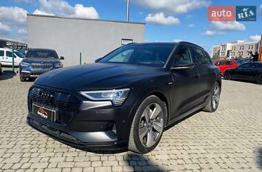 Внедорожник / Кроссовер Audi e-tron 2019 в 