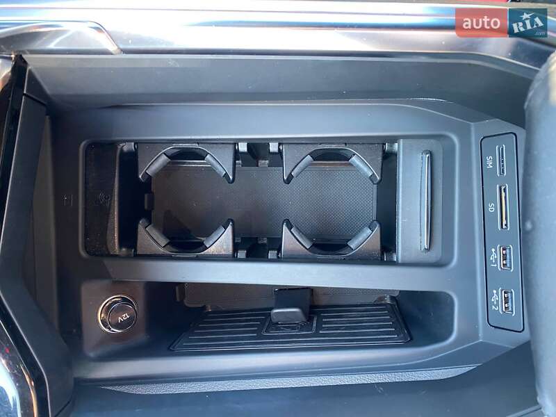 Внедорожник / Кроссовер Audi e-tron 2019 в Львове