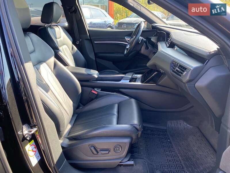 Внедорожник / Кроссовер Audi e-tron 2019 в Львове