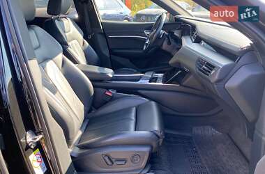 Внедорожник / Кроссовер Audi e-tron 2019 в 