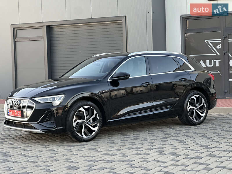 Позашляховик / Кросовер Audi e-tron 2021 в Мукачевому