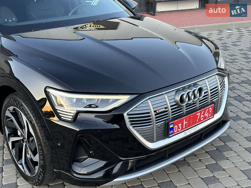 Позашляховик / Кросовер Audi e-tron 2021 в Мукачевому