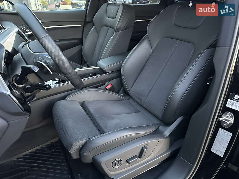 Позашляховик / Кросовер Audi e-tron 2021 в Мукачевому