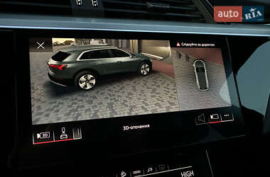 Внедорожник / Кроссовер Audi e-tron 2021 в 