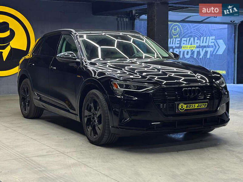 Audi e-tron 2023