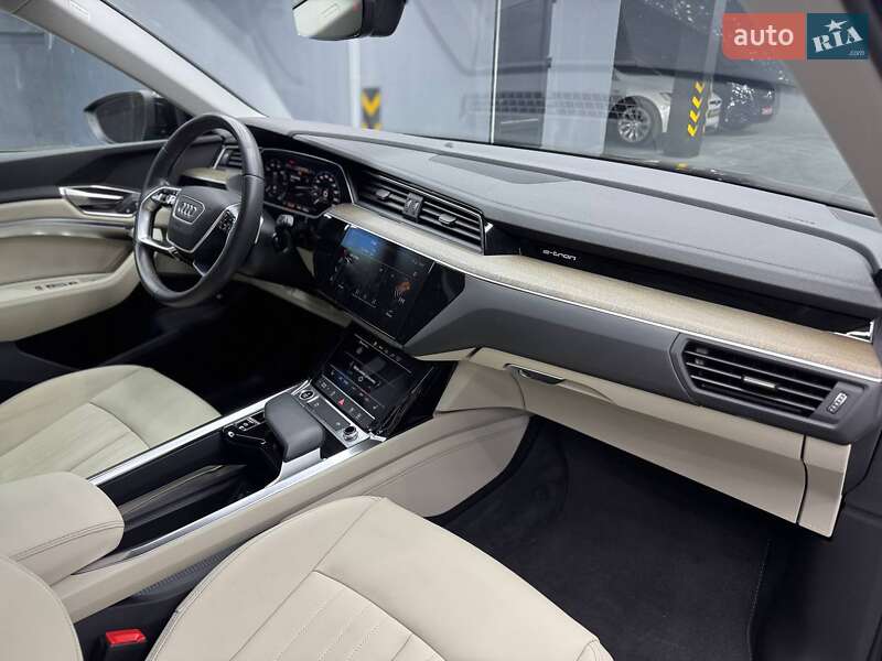 Внедорожник / Кроссовер Audi e-tron 2023 в Черновцах
