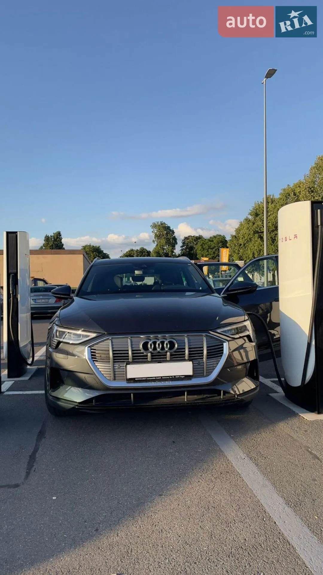 2020 Audi e-tron - мініатюра 6