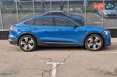 Позашляховик / Кросовер Audi e-tron 2020 в 