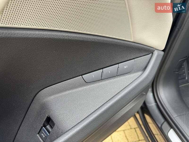 Внедорожник / Кроссовер Audi e-tron 2022 в Луцке