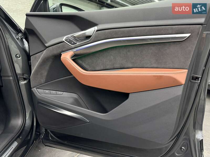Внедорожник / Кроссовер Audi e-tron 2021 в Луцке