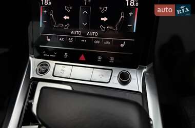 Внедорожник / Кроссовер Audi e-tron 2022 в 