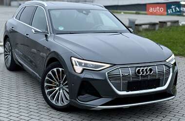 Внедорожник / Кроссовер Audi e-tron 2020 в 