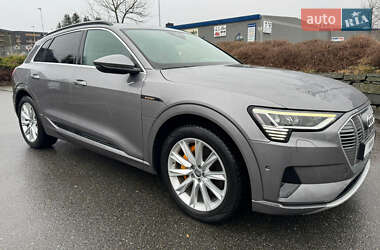 Audi e-tron 2019