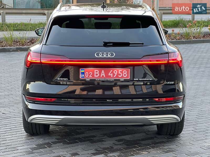 Позашляховик / Кросовер Audi e-tron 2022 в Вінниці
