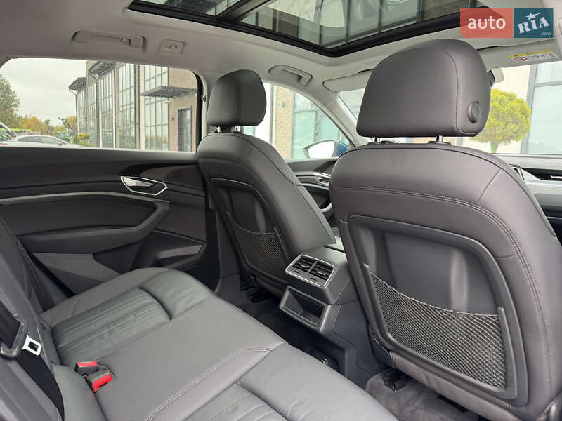 Внедорожник / Кроссовер Audi e-tron 2020 в Тернополе фото 57 Внедорожник / Кроссовер Audi e-tron 2020 в Тернополе