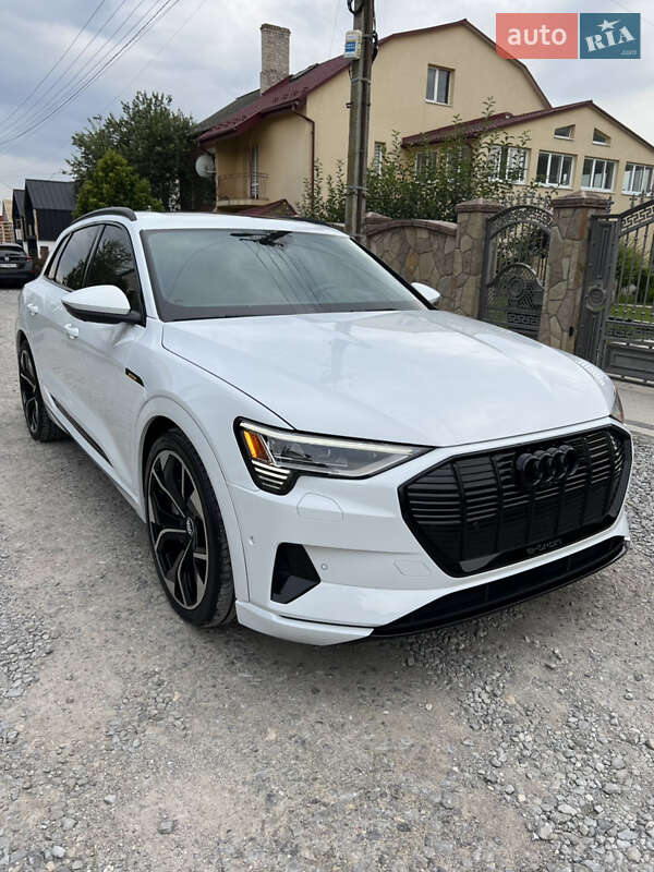 Внедорожник / Кроссовер Audi e-tron 2021 в Тернополе