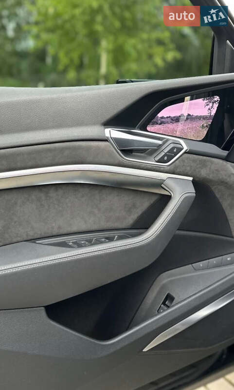 Внедорожник / Кроссовер Audi e-tron 2019 в Львове