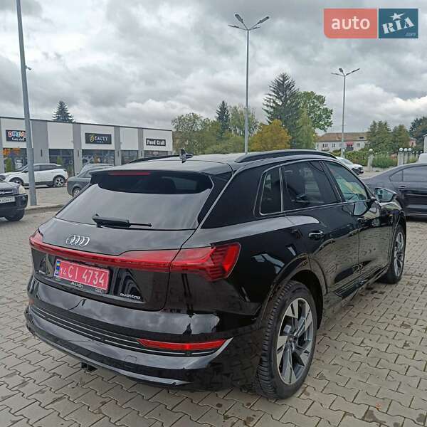 Позашляховик / Кросовер Audi e-tron 2021 в Дніпрі