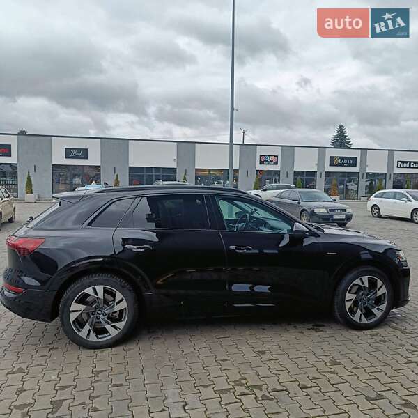 Позашляховик / Кросовер Audi e-tron 2021 в Дніпрі