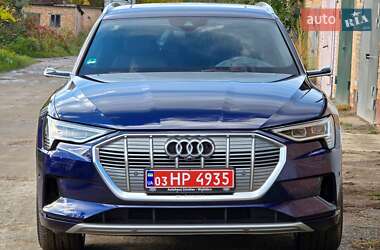 Внедорожник / Кроссовер Audi e-tron 2020 в 