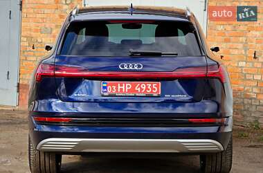 Внедорожник / Кроссовер Audi e-tron 2020 в 