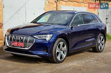 Внедорожник / Кроссовер Audi e-tron 2020 в 