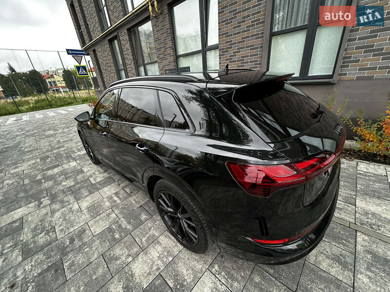 Внедорожник / Кроссовер Audi e-tron 2019 в Львове