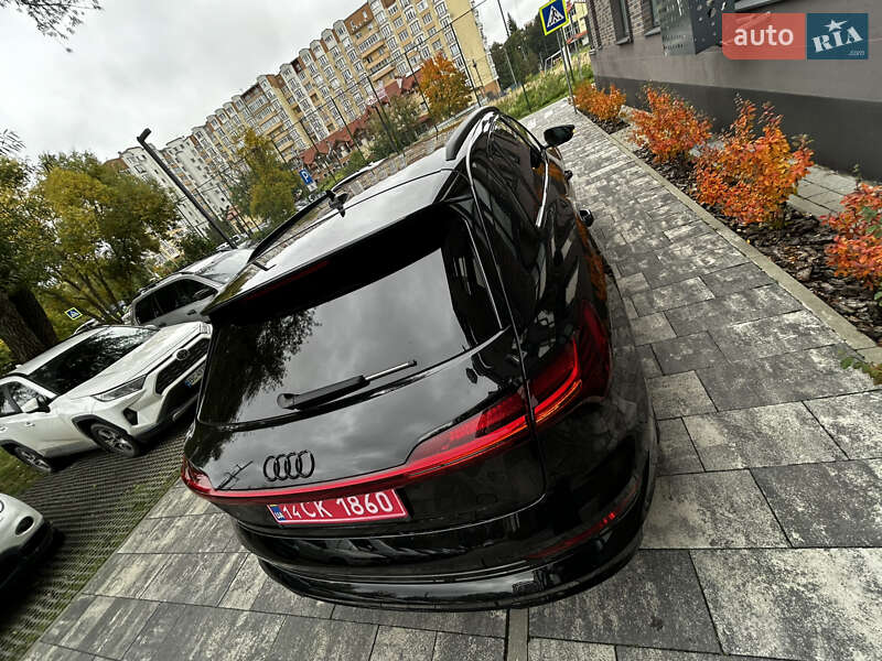 Внедорожник / Кроссовер Audi e-tron 2019 в Львове