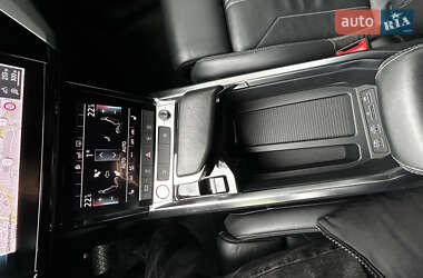 Позашляховик / Кросовер Audi e-tron 2019 в 
