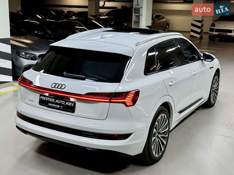 Позашляховик / Кросовер Audi e-tron 2019 в Києві