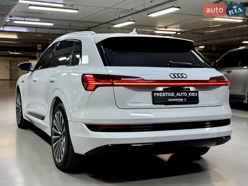 Позашляховик / Кросовер Audi e-tron 2019 в Києві