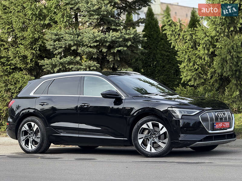 Позашляховик / Кросовер Audi e-tron 2020 в Тернополі