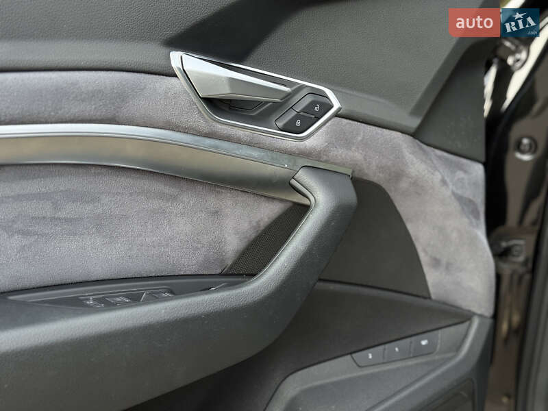 Позашляховик / Кросовер Audi e-tron 2020 в Тернополі