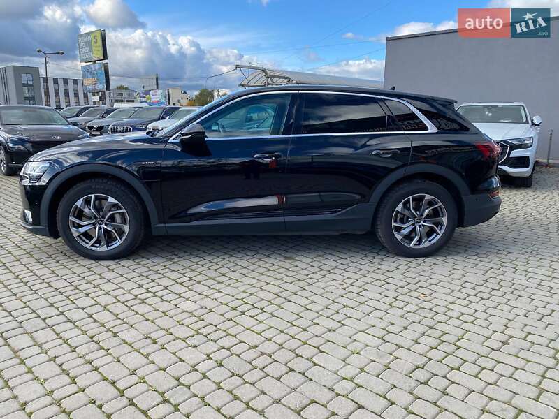 Позашляховик / Кросовер Audi e-tron 2022 в Львові