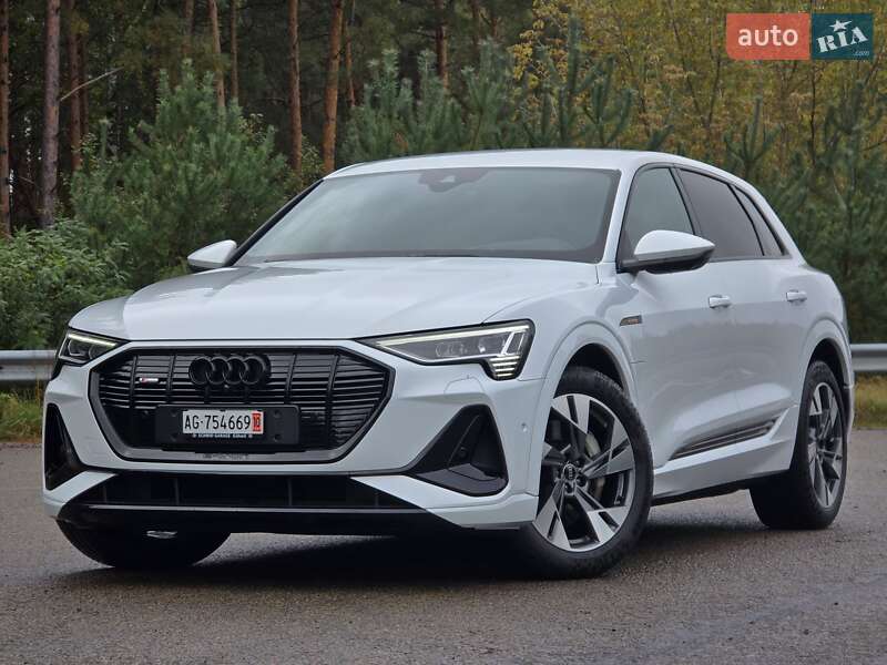 Audi e-tron 2021