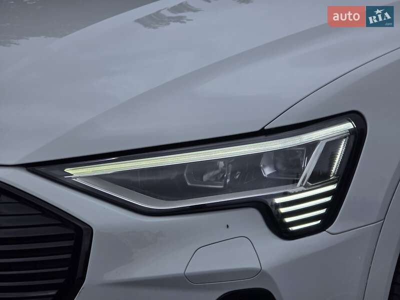 Внедорожник / Кроссовер Audi e-tron 2021 в Ковеле