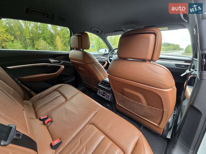 Внедорожник / Кроссовер Audi e-tron 2021 в Ковеле