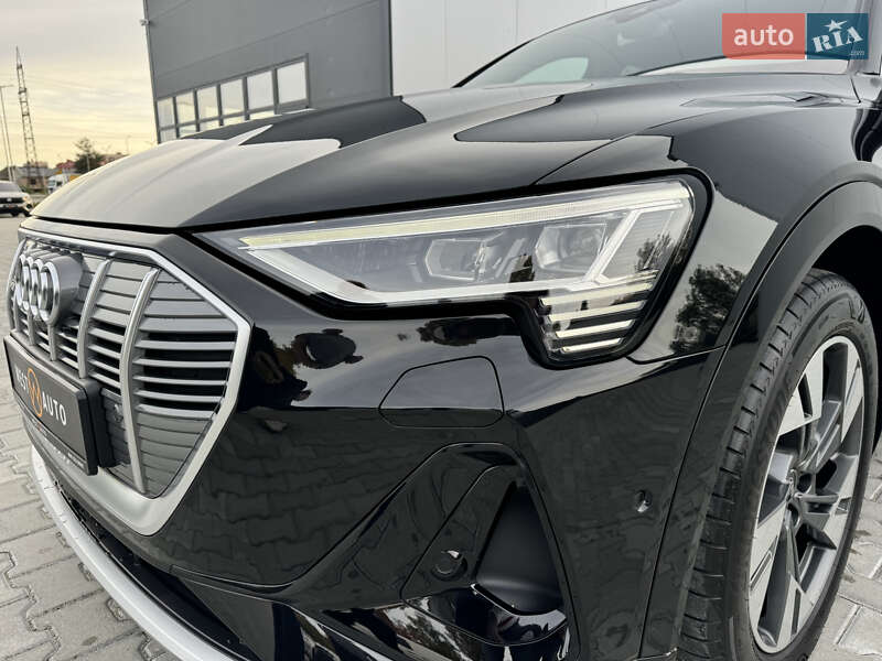 Внедорожник / Кроссовер Audi e-tron 2022 в Мукачево