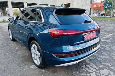 Внедорожник / Кроссовер Audi e-tron 2020 в 