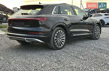 Позашляховик / Кросовер Audi e-tron 2020 в 