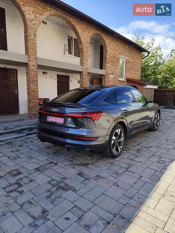Позашляховик / Кросовер Audi e-tron 2021 в Радехові