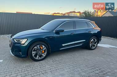 Внедорожник / Кроссовер Audi e-tron 2019 в 
