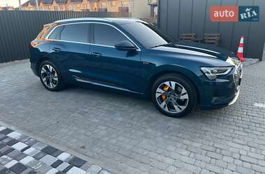 Внедорожник / Кроссовер Audi e-tron 2019 в 