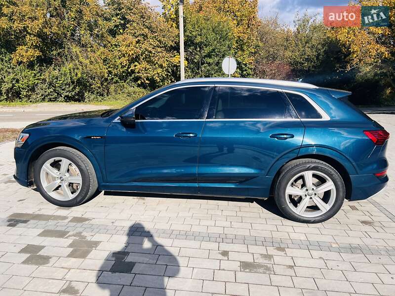 Внедорожник / Кроссовер Audi e-tron 2019 в Львове
