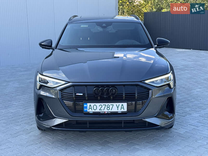 Позашляховик / Кросовер Audi e-tron 2020 в Мукачевому