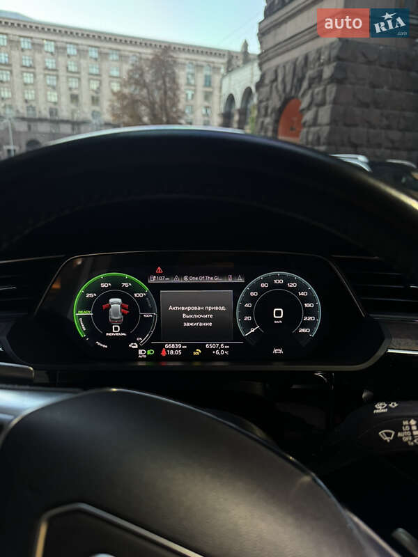 Внедорожник / Кроссовер Audi e-tron 2019 в Киеве